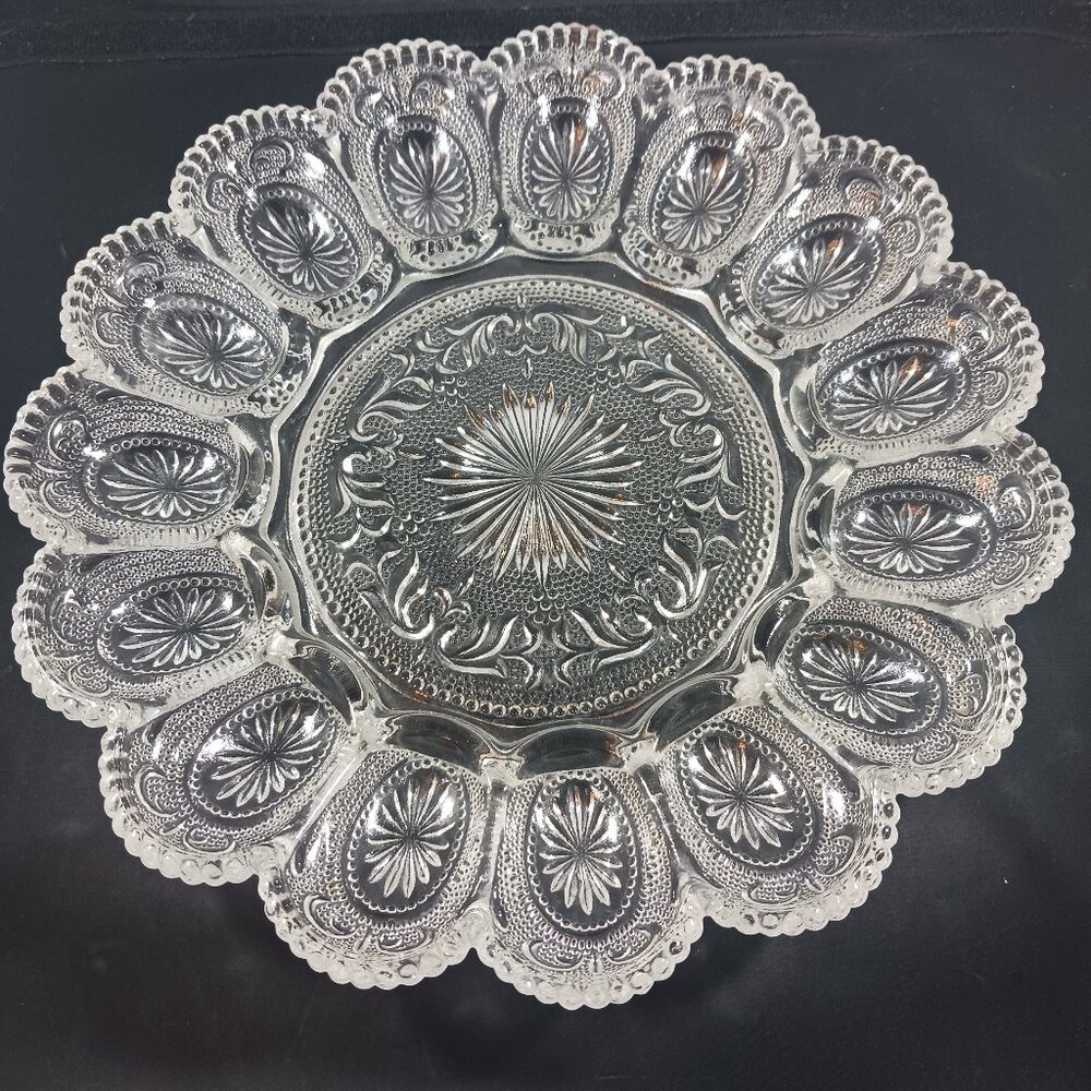 Vintage LE Smith Clear Cut Glass Round 11" Deviled Egg Plate